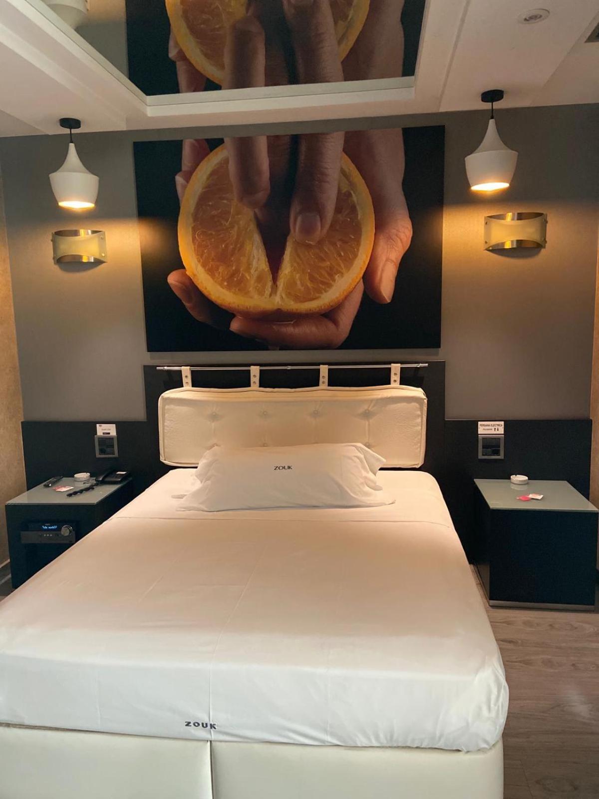 Zouk Hotel (Adults Only) Алькала-де-Энарес Экстерьер фото